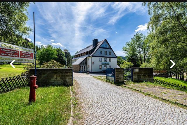 Hostel Im Osterzgebirge Алтенберг Източен Ерцгебирге Екстериор снимка